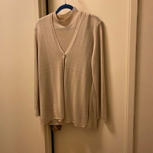 Twin Sweater new without tag